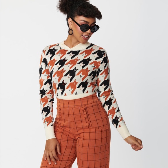 UNIQUE VINTAGE Trendy Houndstooth Cat Sweater in Black, Orange, and Cream - Picture 2 of 12